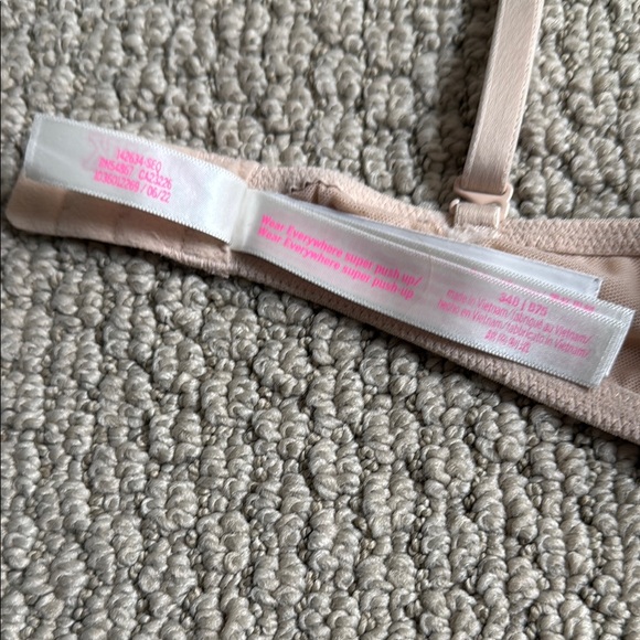 Victorias Secret PINK | Black and Beige Women's Bras Set - Picture 8 of 16